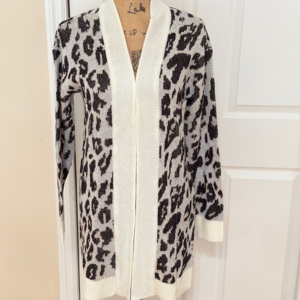 BB DAKOTA Leopard Print Open Front Cardigan Sweater S - Picture 2 of 9